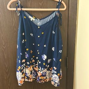 Floral tie shoulder shirt